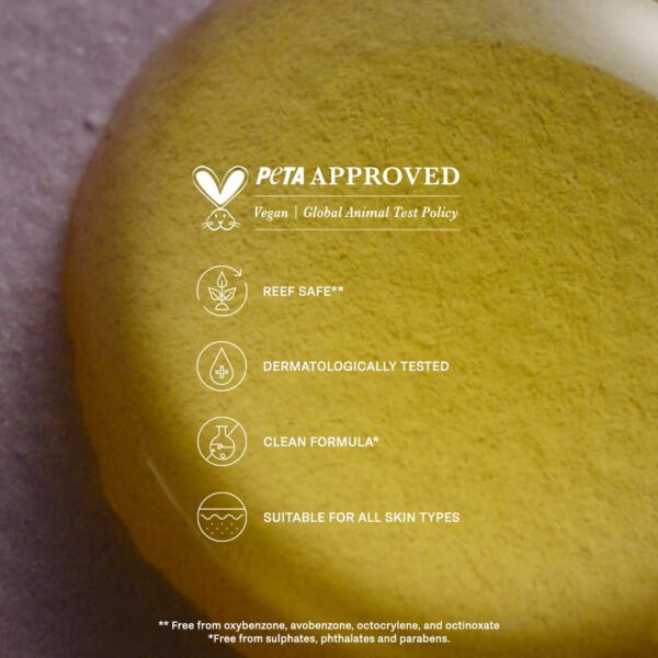 82°E Patchouli Glow Sunscreen Oil SPF 40 PA+++ with Patchouli and Ceramides (15 ml) - 82°E