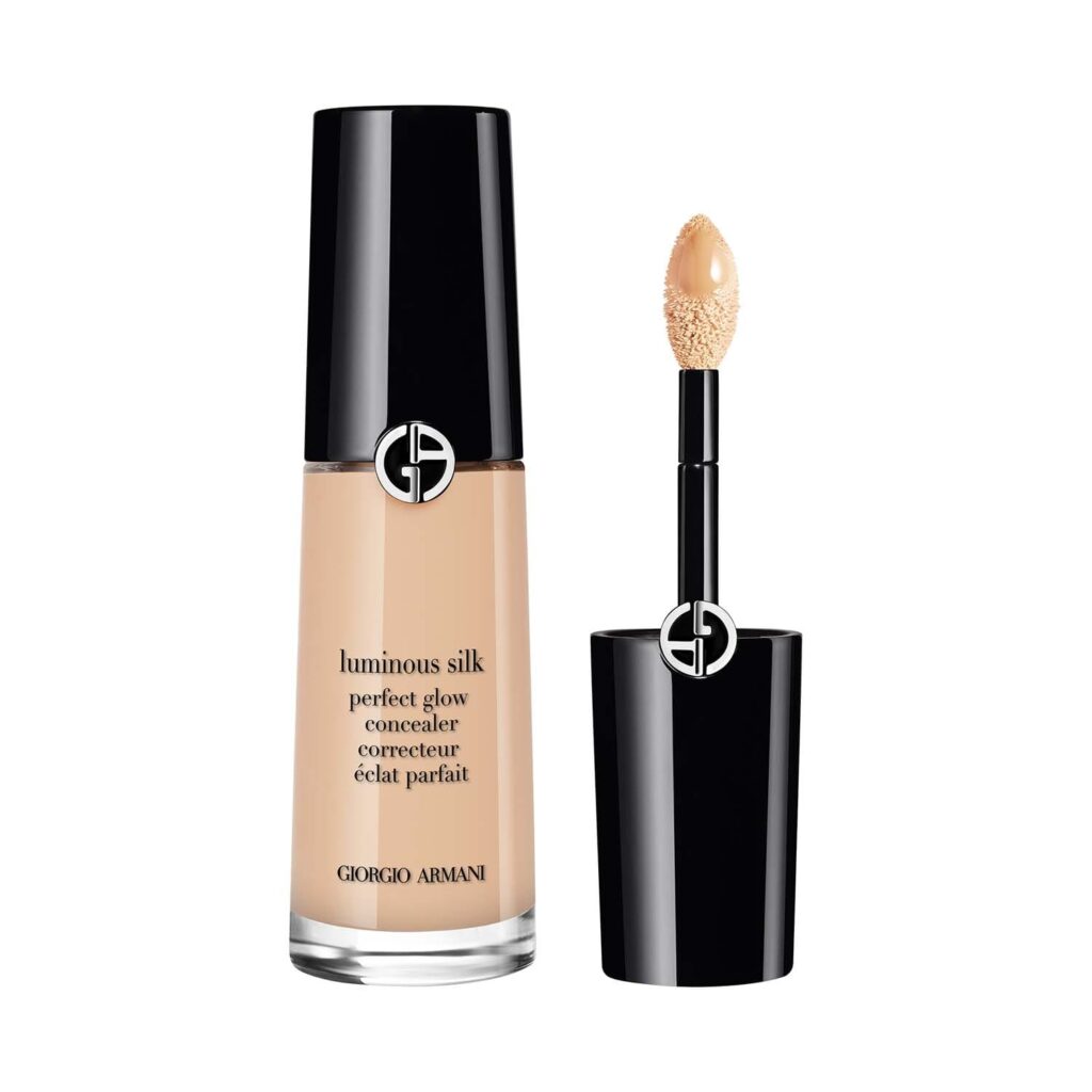 Armani Luminous Silk Hydrating & Brightening Concealer - 4-Light Golden (12 ml) - Giorgio Armani