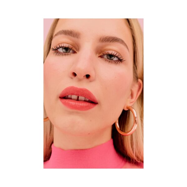 Benefit Cosmetics Plushtint Moisturizing Matte Lip Tint - 16 Fuzzy Slippers Strawberry Red (6 ml) - Benefit Cosmetics