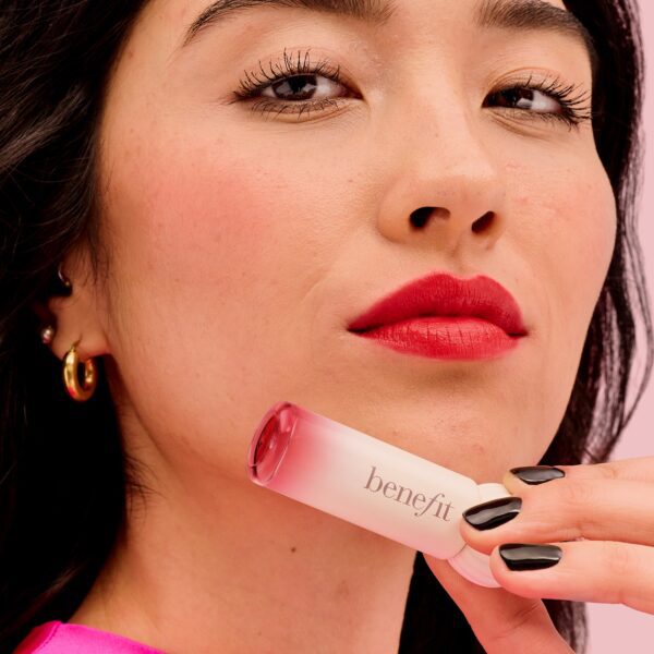 Benefit Cosmetics Plushtint Moisturizing Matte Lip Tint - 18 Feather Boa Soft Coral (6 ml) - Benefit Cosmetics