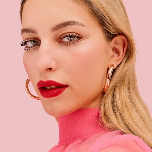 Benefit Cosmetics Plushtint Moisturizing Matte Lip Tint - 20 Red Velvet Ruby Red (6 ml) - Benefit Cosmetics