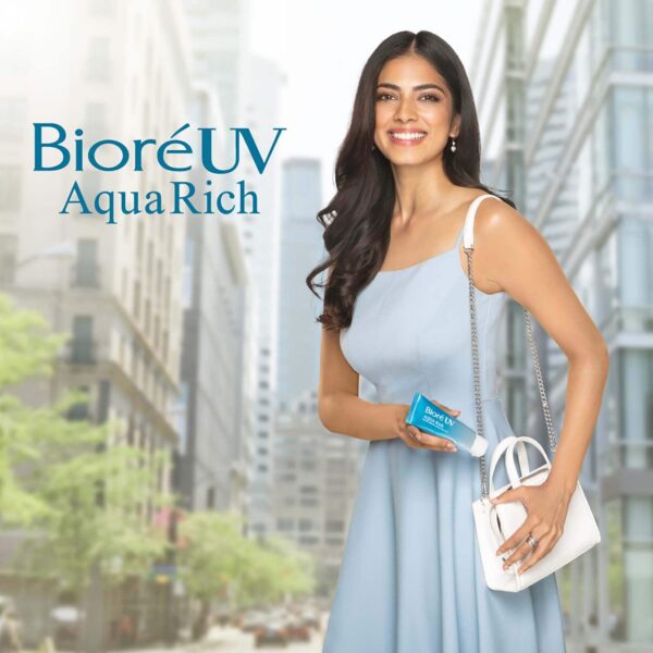 Biore Uv Aqua Rich Watery Essence Sunscreen With SPF 50+ PA++++ (70g) - Biore