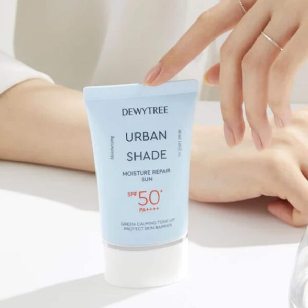 Dewytree Urban Shade Moisture Repair Sunscreen SPF 50+ PA++++ (50ml) - Dewytree