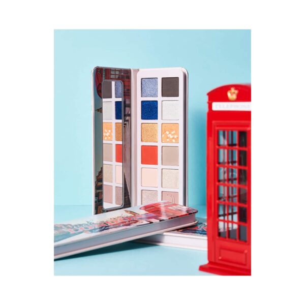 Essence Welcome To London Eyeshadow Palette - Multicolor (13.2g) - Essence