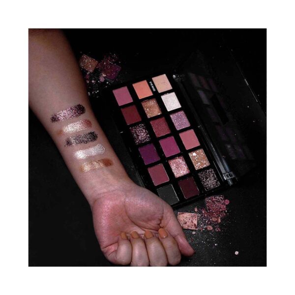 Flicka Game Of Colors Eyeshadow Palette - 02 On Demand (18 g) - Flicka