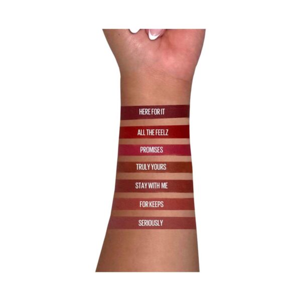 L.A. Girl Stay and Play Matte Lip Crayon - Stay With Me (1.4 g) - L.A. Girl