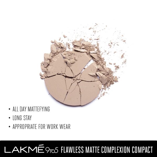 Lakme 9 to 5 Powerplay Matte Compact, Oil Control Formula, With Vitamin E, Apricot (8 g) - Lakme