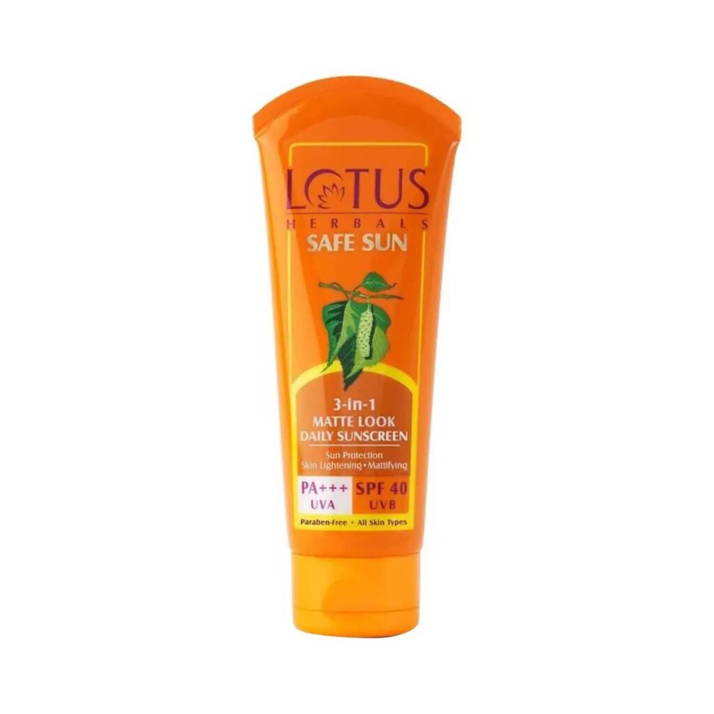 Lotus Herbals Safe Sun 3 In 1 Matte Look Daily Sunblock SPF 40 Sunscreen - (100g) - Lotus Herbals