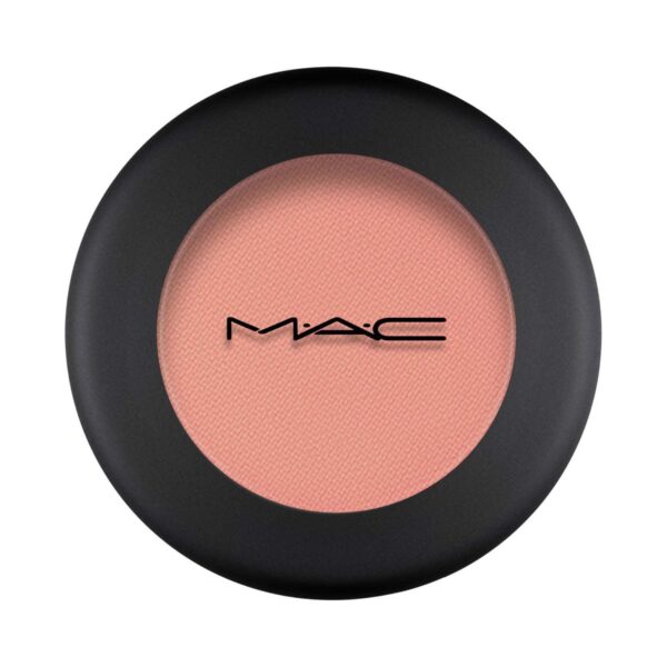 M.A.C Powder Kiss Eyeshadow - Strike A Pose (1.5 g) - M.A.C