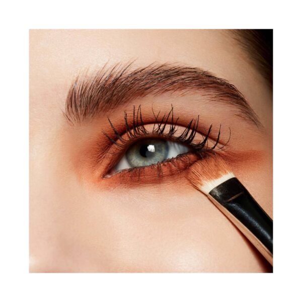 M.A.C Powder Kiss Eyeshadow - What Clout! (1.5 g) - M.A.C