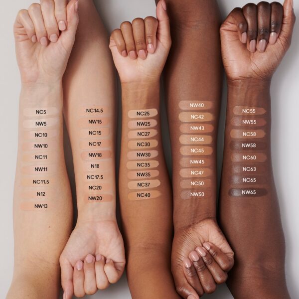 M.A.C Studio Radiance 24hr Luminous Lift Concealer - NC11.5 (11 ml) - M.A.C