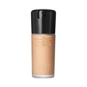 M.A.C Studio Radiance Serum Powered Foundation - NW18 (30 ml) - M.A.C