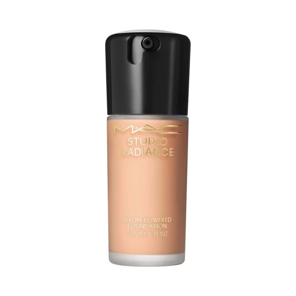 M.A.C Studio Radiance Serum Powered Foundation - NW25 (30 ml) - M.A.C