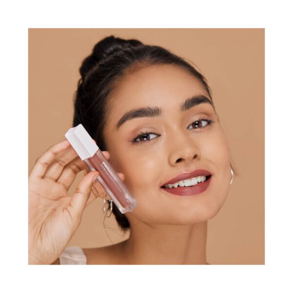 Mamaearth Feather Light Liquid Matte Lipstick With Coconut & Vitamin E - 03 Nude Tea (3.5ml) - Mamaearth