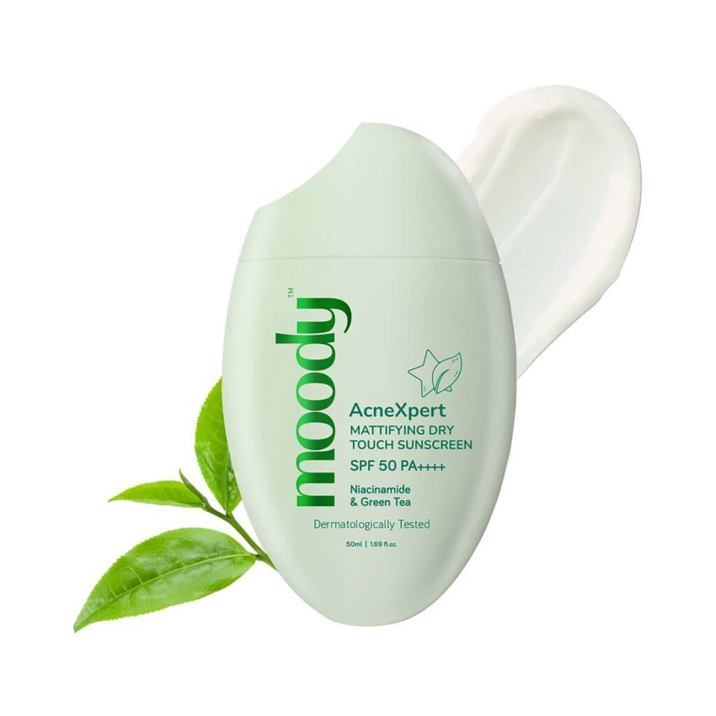 Moody Acnexpert Mattifying Niacinamide & Green Tea Sunscreen (50 ml) - Moody
