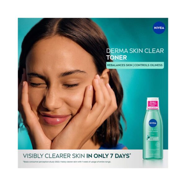 Nivea Face Derma Skin Clear Toner (200 ml) - Nivea