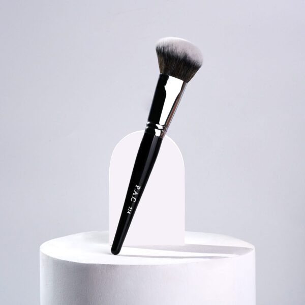 PAC Blush Brush - 214 (1Pc) - PAC
