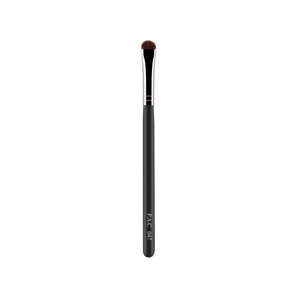 PAC Eyeshadow Application Brush - 047 (1Pc) - PAC
