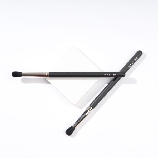 PAC Eyeshadow Blending Brush - 041 (1Pc) - PAC