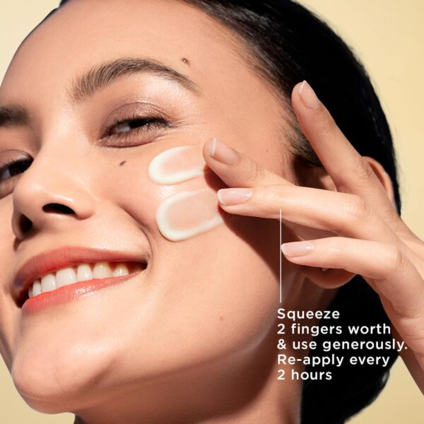 Pond's Sun Miracle SPF 50 PA+++ Crème Gel Sunscreen - Protect & Hydrate, With Hyaluronic Acid (50 g) - Pond's