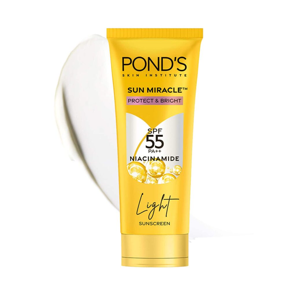 Pond's Sun Miracle SPF 50 PA+++ Light Sunscreen - Protect & Bright, With 3% Active Niacinamide (100 g) - Pond's