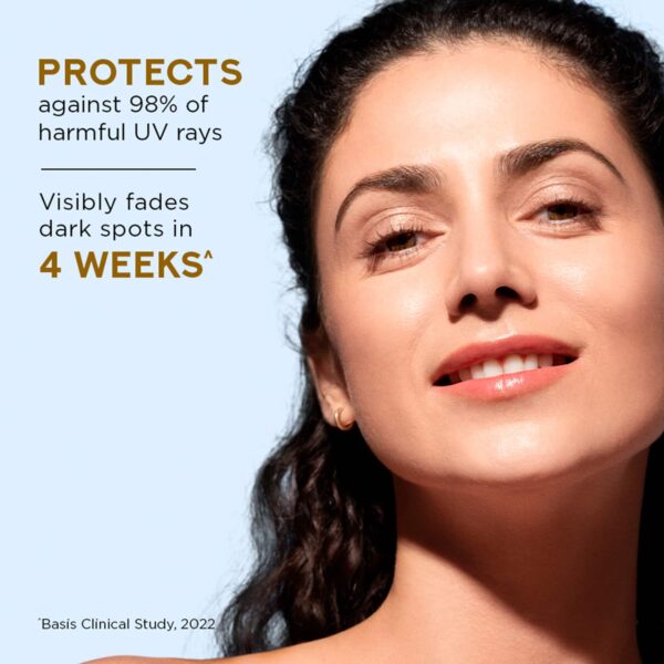 Pond's Sun Miracle SPF 50 PA+++ Light Sunscreen - Protect & Bright, With 3% Active Niacinamide (100 g) - Pond's