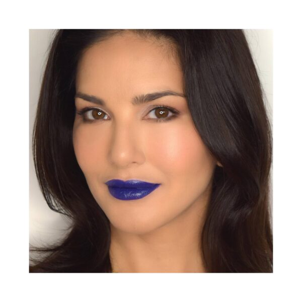 Star Struck by Sunny Leone Long Wear Lip Liner And Intense Matte Lipstick - Sapphire (2 Pcs) - Star Struck by Sunny Leone