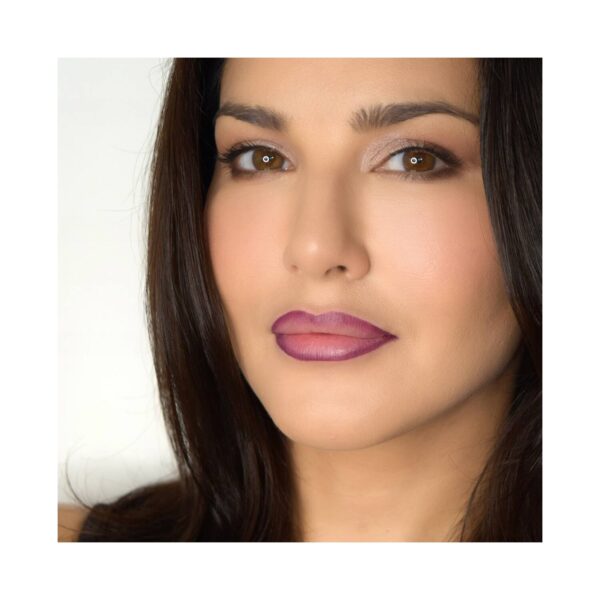 Star Struck by Sunny Leone Long Wear Lip Liner - Wine (1.2g) - Star Struck by Sunny Leone