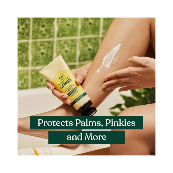 The Body Shop Skin Defence Protective Lip Balm SPF 50+ PA++++ (4g) - The Body Shop