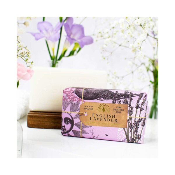 The English Soap Company Anniversary English Lavender Soap (190g) - The English Soap Company