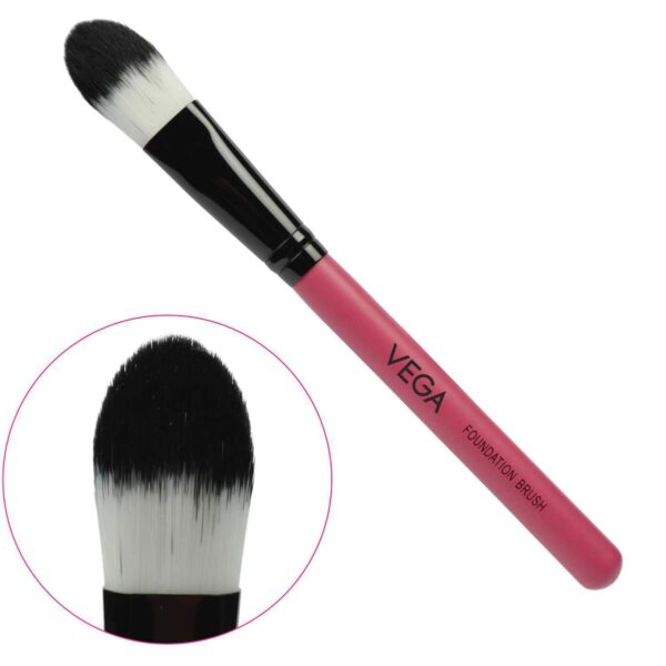 Vega Foundation Blender Brush for Makeup Easy to Blend (MBP-04) (15 g) - Vega