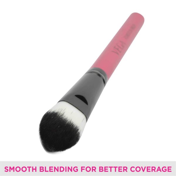 Vega Foundation Blender Brush for Makeup Easy to Blend (MBP-04) (15 g) - Vega