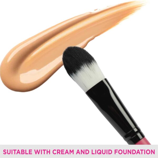 Vega Foundation Blender Brush for Makeup Easy to Blend (MBP-04) (15 g) - Vega