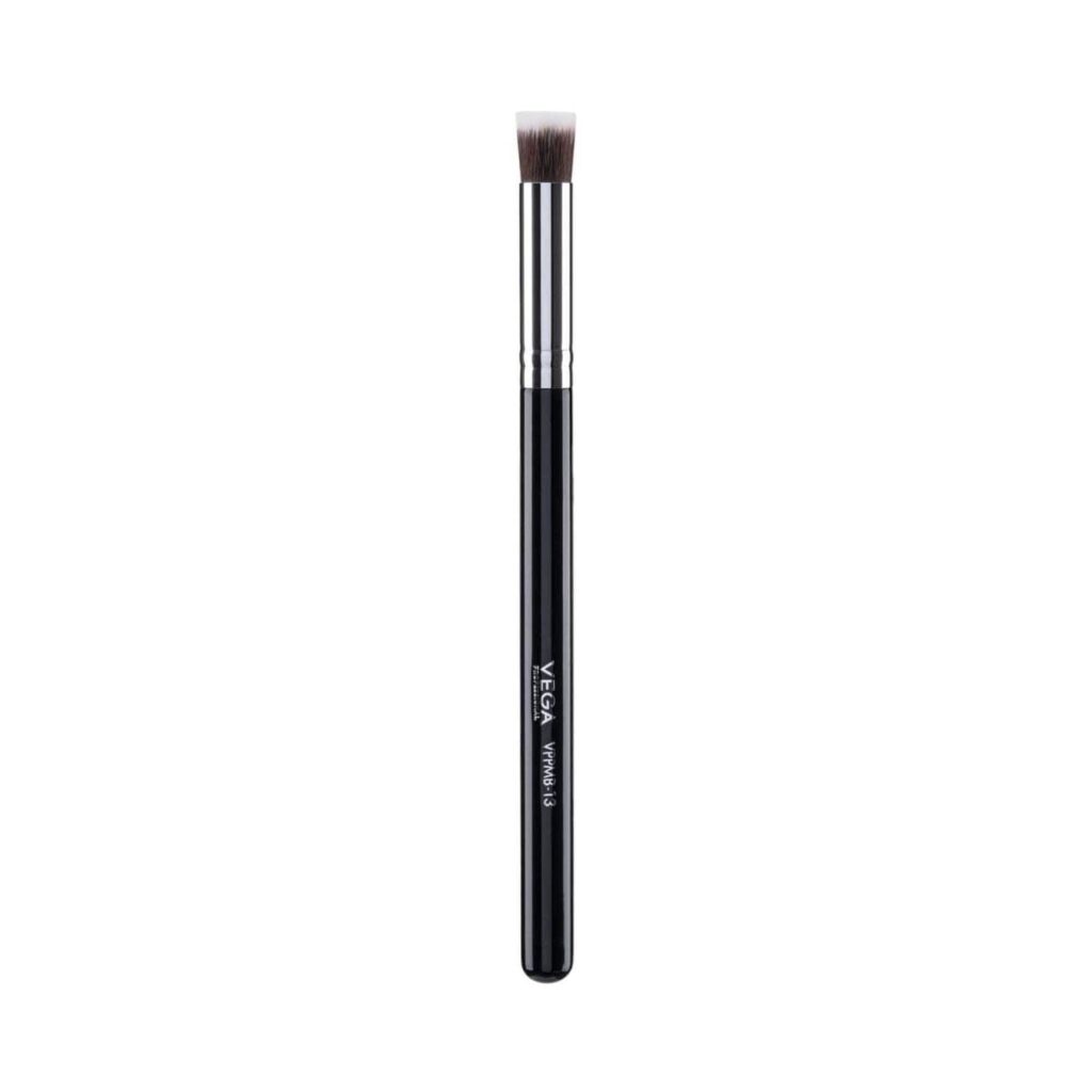 VEGA Professional Precise Flat Kabuki Brush - VPPMB-13 - VEGA Professional